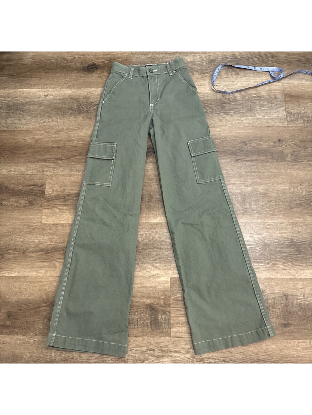 Lee Women’s (00) 24x33 Cargo Pants High Rise Straight Leg Solid Green Pockets